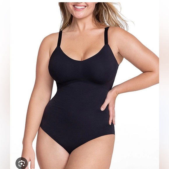 Honeylove Other - HONEYLOVE Cami bodysuit size XL